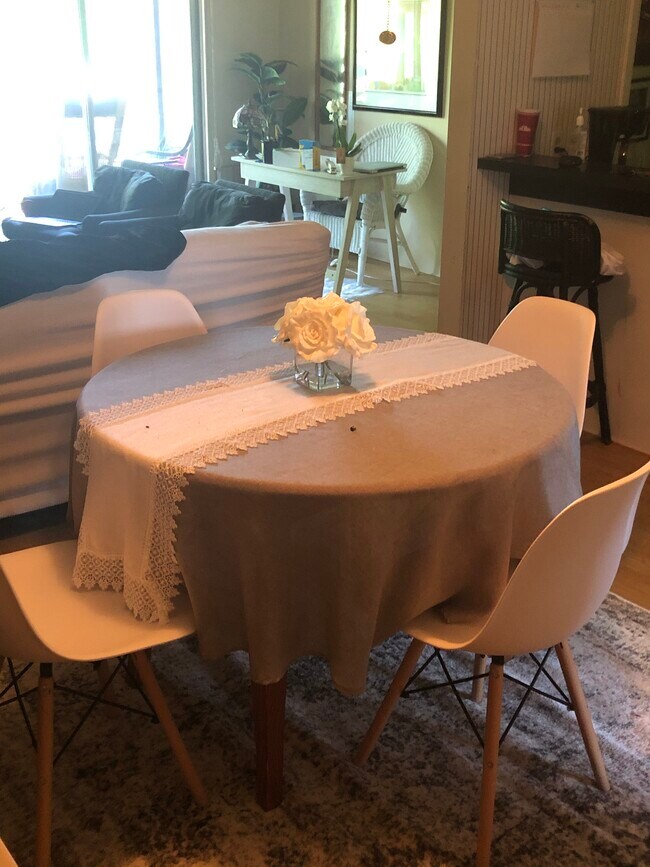 Foto del edificio - 260 Pittsfield Rd