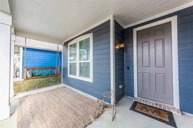 Building Photo - 2124 Dewitt Ln