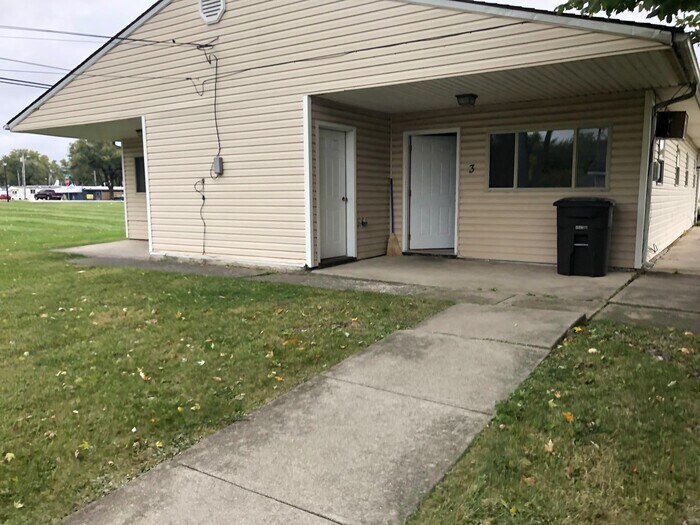 7608 Bluffton Rd, Fort Wayne, IN 46809 House Rental in Fort Wayne, IN