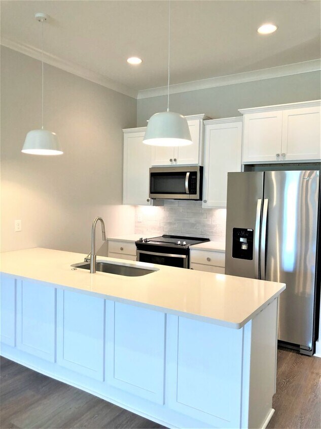 Primary Photo - 3 Bedroom NEW Construction off Old Jeffers...