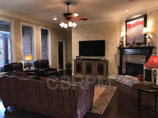 Foto del edificio - 10107 Norfolk Ave