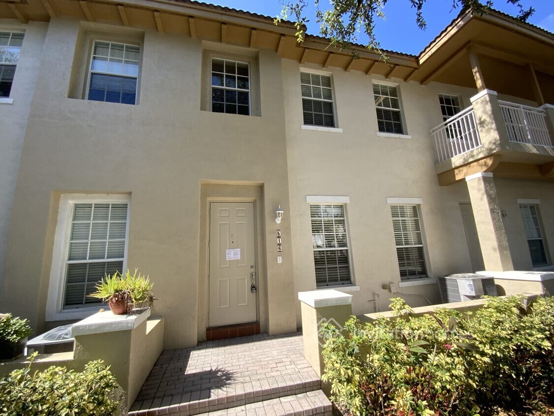 Primary Photo - 516 NW 24th Ave