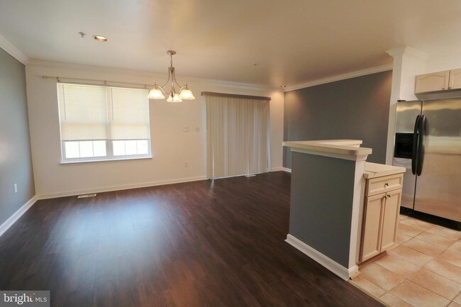 Building Photo - 9603 Button Buck Cir
