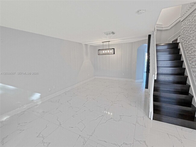 Foto del edificio - 16330 SW 102nd St