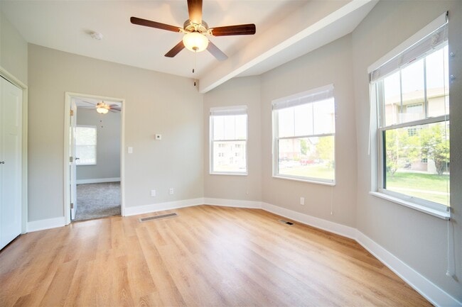 Foto del edificio - 3004 West St