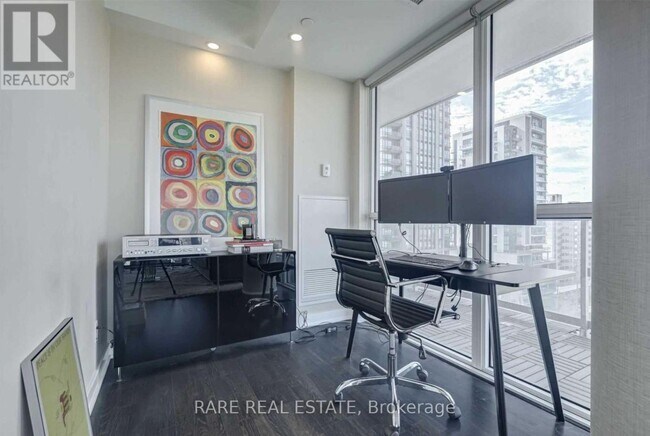Building Photo - 501 St Clair Ave W