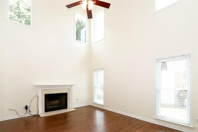 Building Photo - 3624 Willbrooke Run