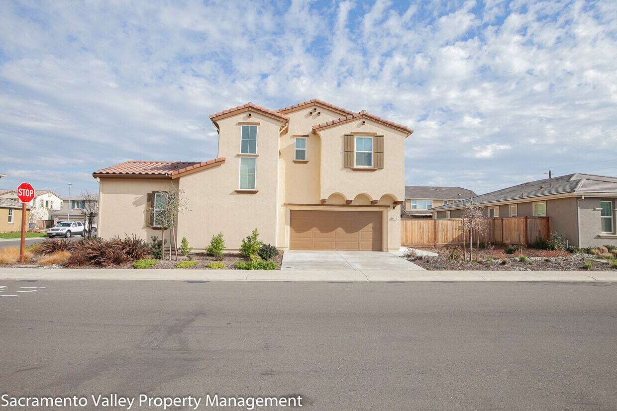 8670 Ventasso Way, Sacramento, CA 95828 House Rental in Sacramento