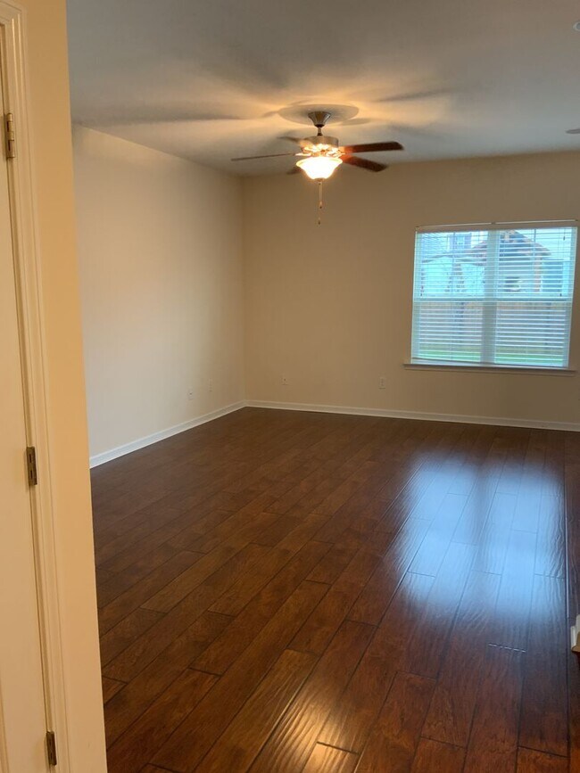 Foto del edificio - REDUCED!! 3 Bedroom 2.5 bath house