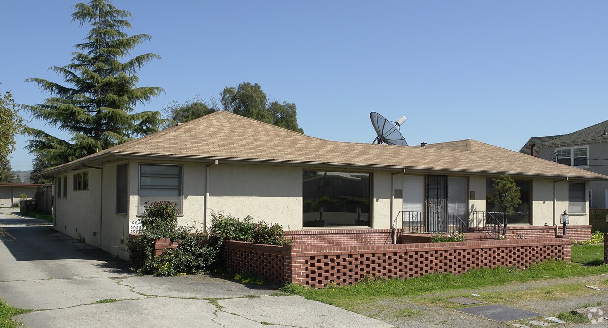 Primary Photo - 20404 Anita Ave
