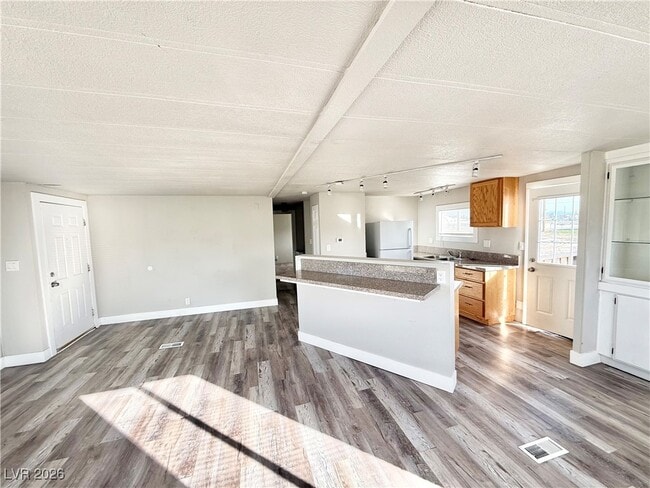 Foto del edificio - 4331 W Victoria St