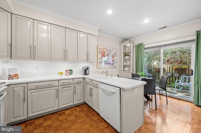 Foto del edificio - 22 Greythorne Woods Cir