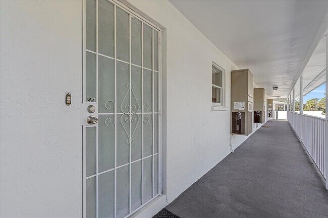 Building Photo - 3950 Roxane Blvd