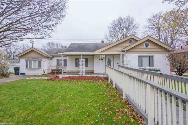 Building Photo - 20840 Sunnydale St