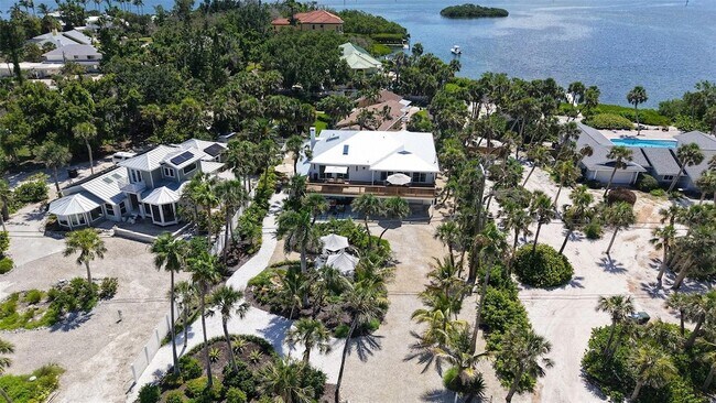 Foto del edificio - 3604 Casey Key Rd