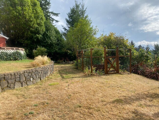 Foto del edificio - A peaceful oasis in charming North Bend, O...