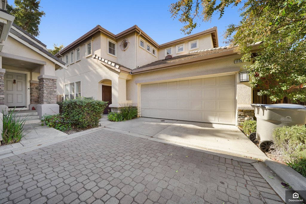 Foto principal - 1776 Wayne Cir