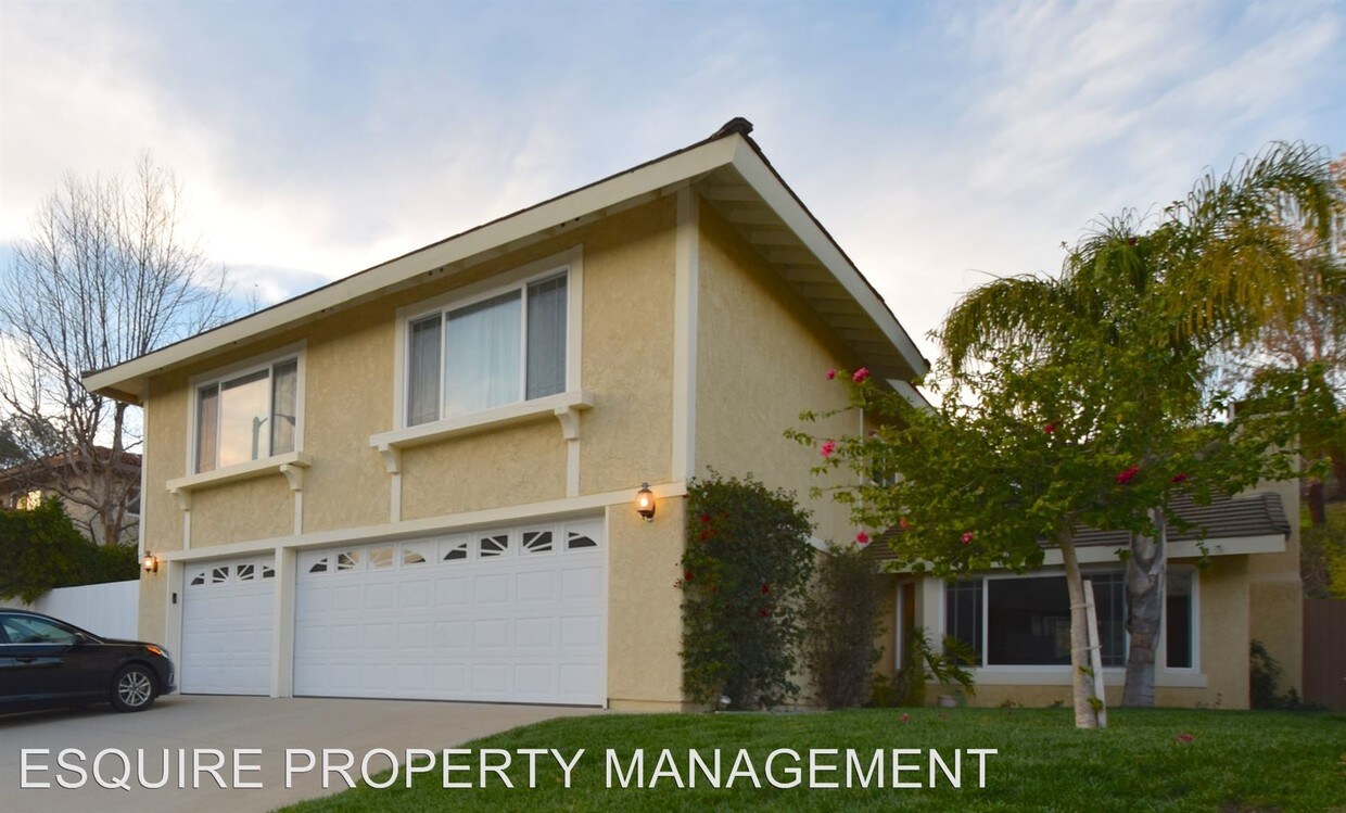 Foto principal - 3225 Peppermint St