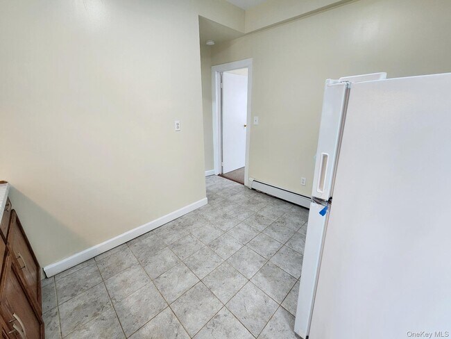 Foto del edificio - 148 N Pascack Rd