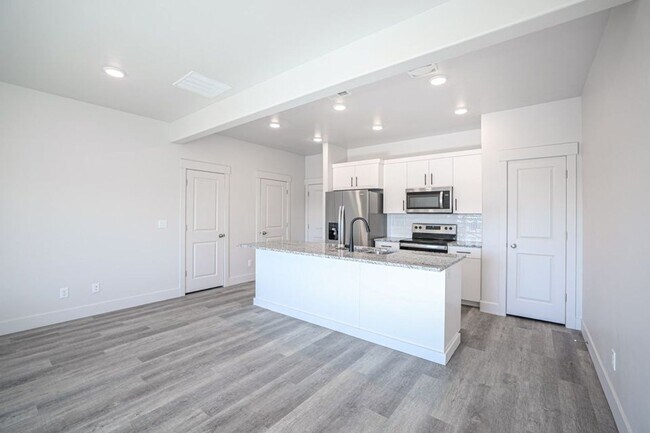 Foto del edificio - 3 bed, 2.5 bath Summerfield Townhome found in Rexburg!