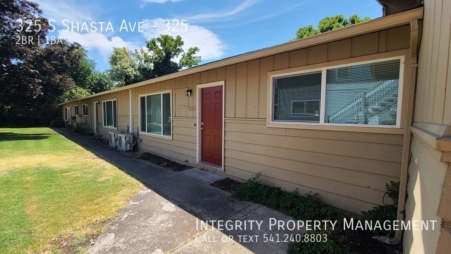 Primary Photo - 325 S Shasta Ave