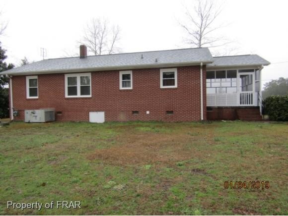 Building Photo - 389 Center Church Rd