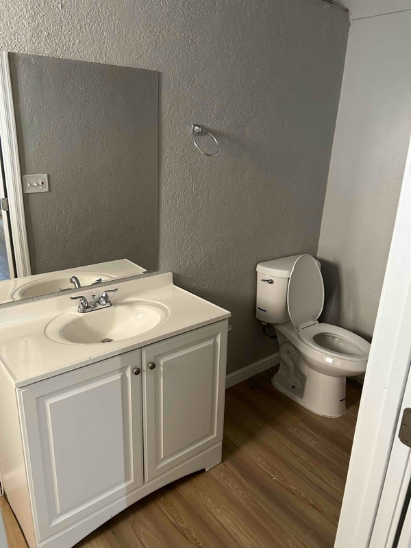 Photo - 343 N Harris Dr Apartment