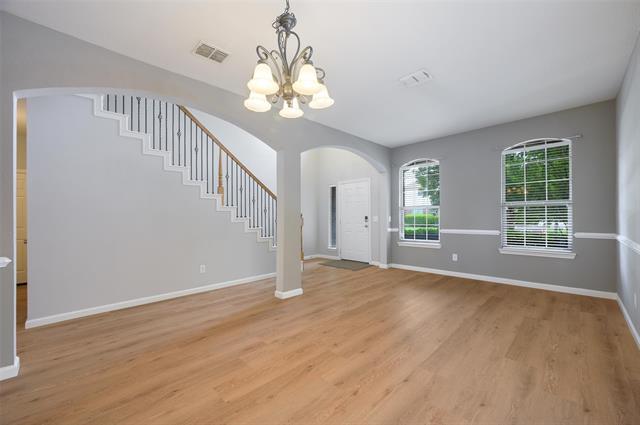 Foto del edificio - 7608 Archer Way