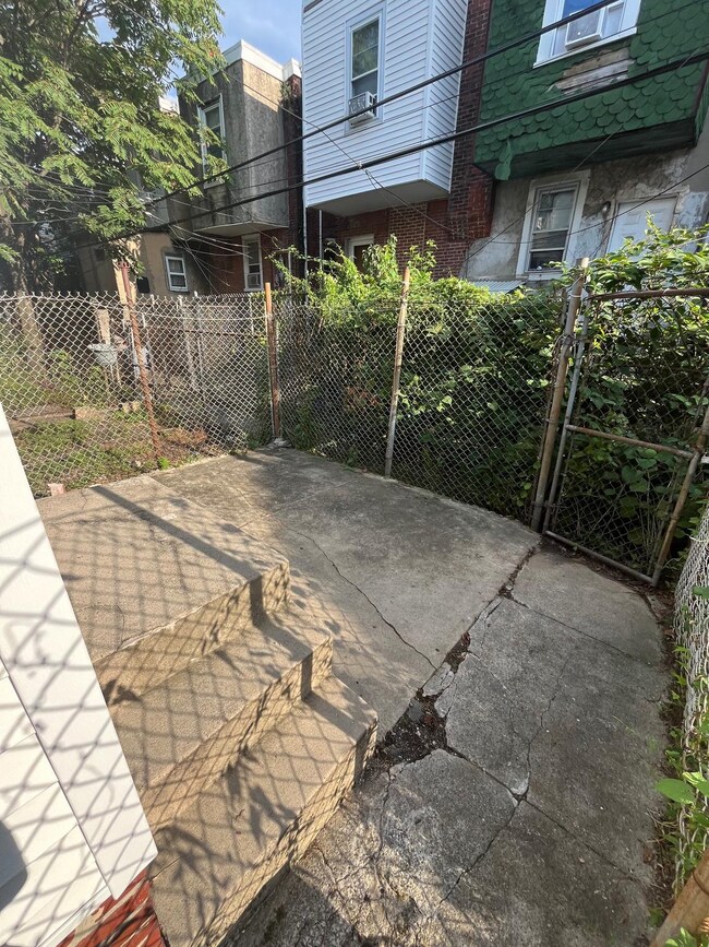 Foto del edificio - 5930 Osage Ave