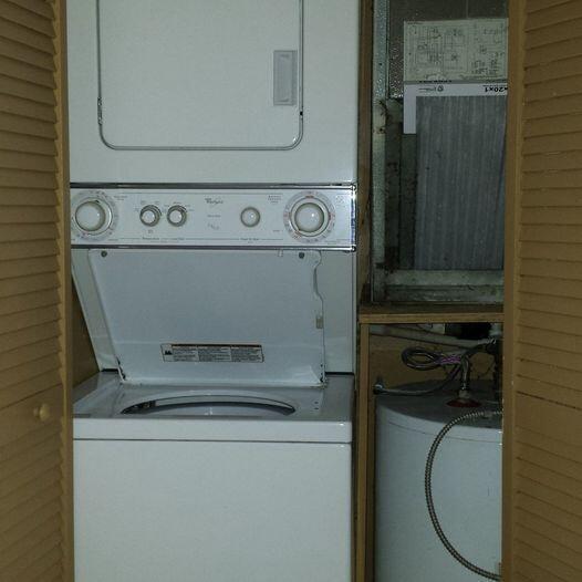 Building Photo - 4700 NW 9 Court Court 4700 Plantation Fl 3...
