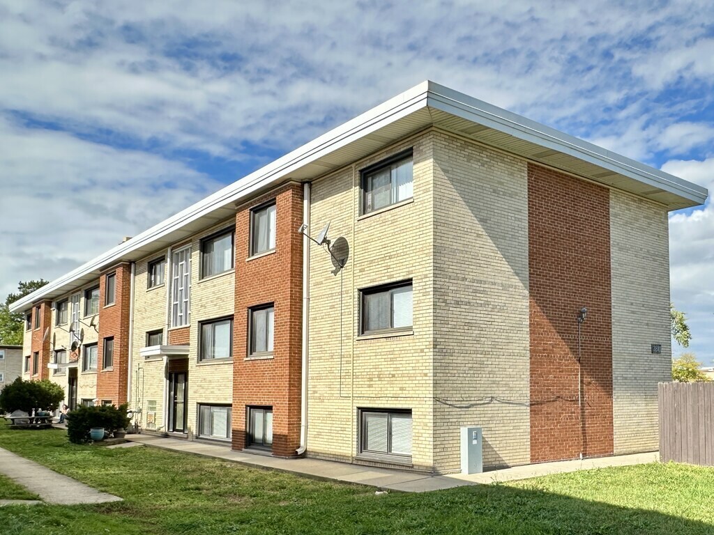 Primary Photo - 3810 25th Ave