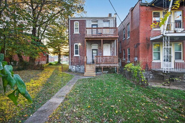 Foto del edificio - 8606 Church Dr