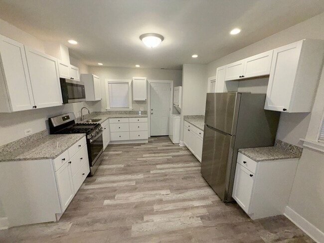 Foto del edificio - 5209 W Lake St