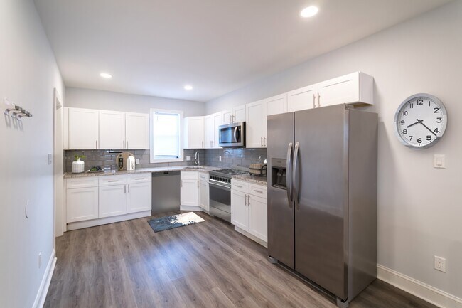 Foto del edificio - Newly Renovated West Philly Home