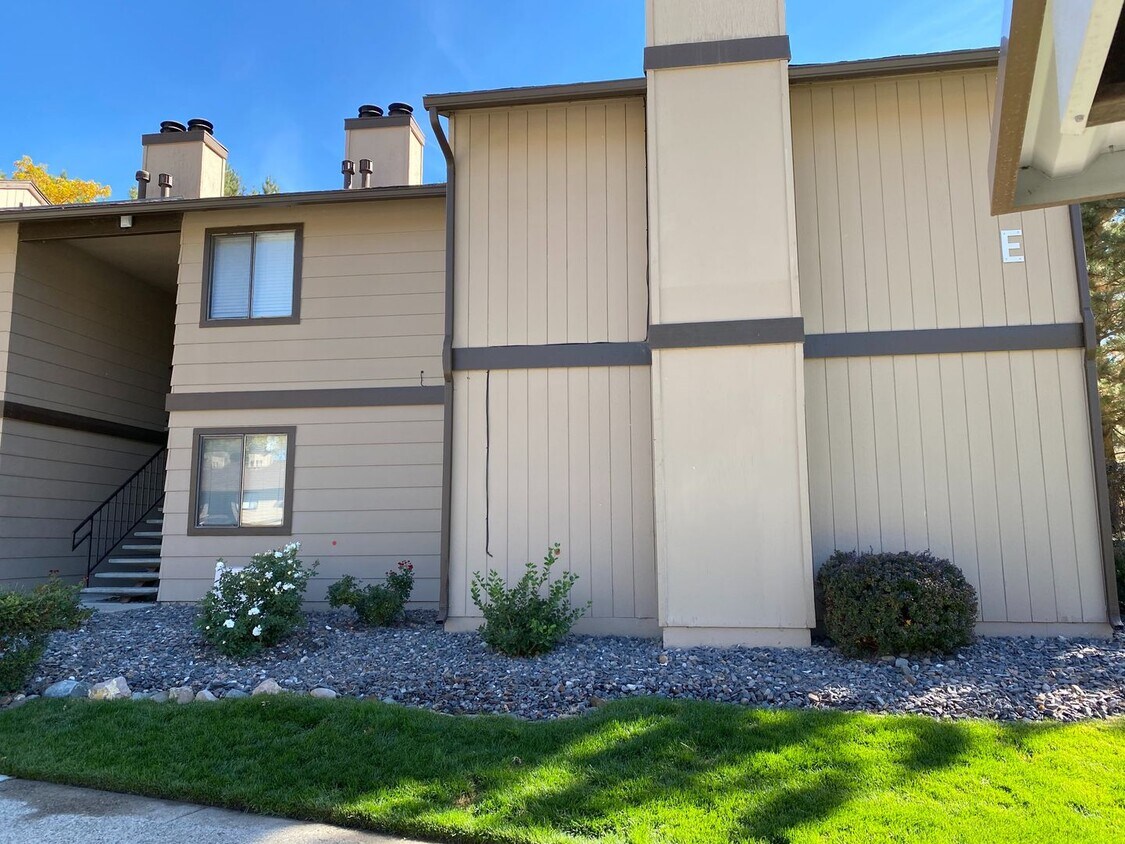 Primary Photo - 4698 Rio Poco Rd