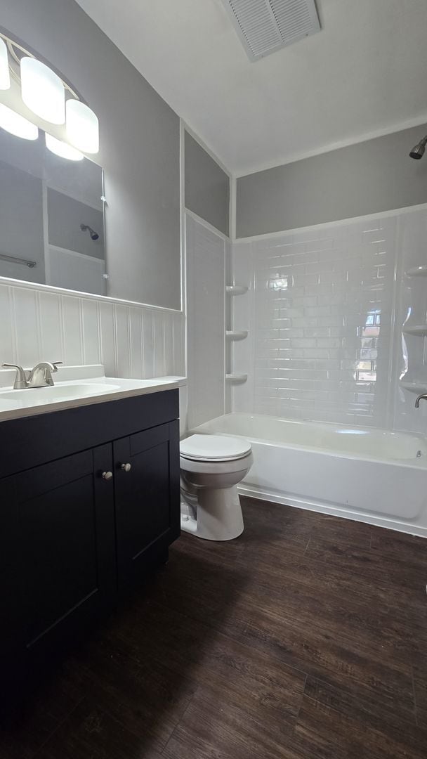Foto del edificio - Charming 2-Bedroom House for Rent