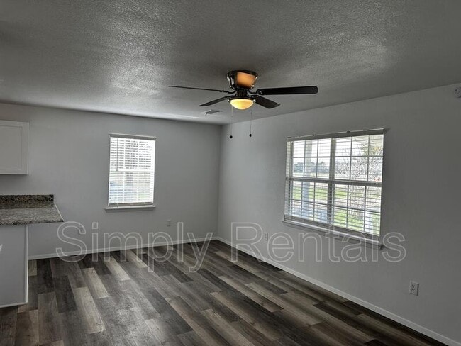 Building Photo - 1979 FM2649