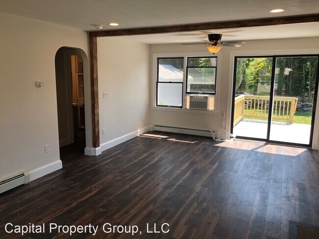 Building Photo - 2 br, 1 bath House - 65 Spicer Ave