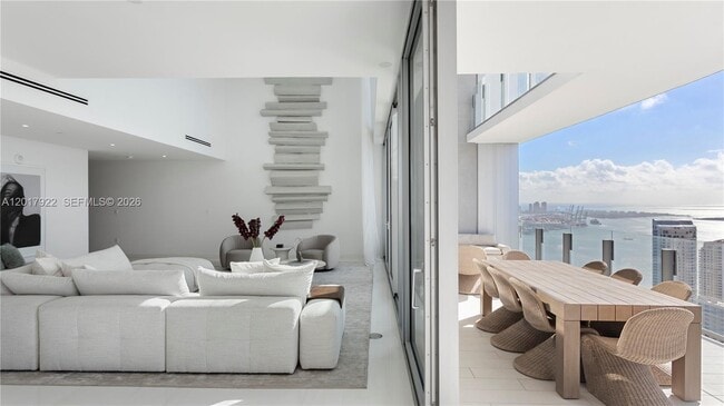 Building Photo - 300 Biscayne Blvd Way