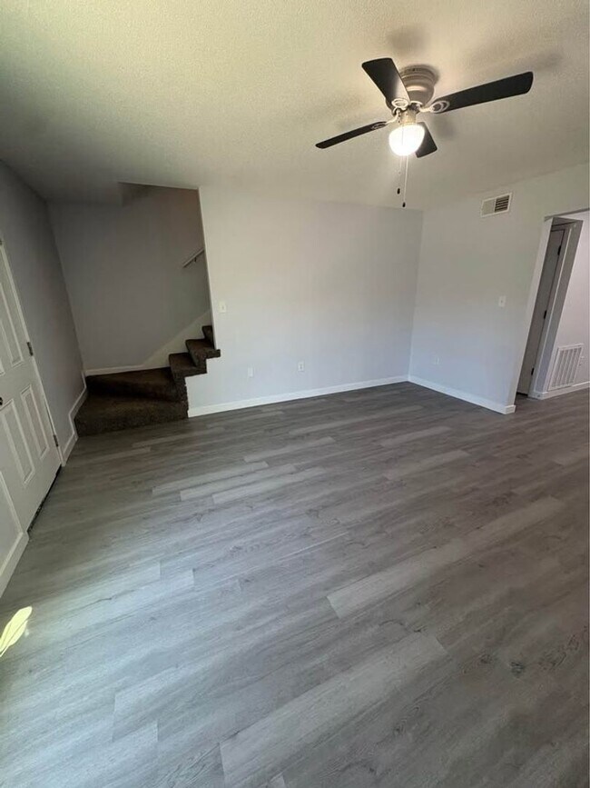 Foto del edificio - Newly Renovated 2 Bedroom 1.5 Bath