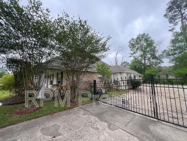 Foto del edificio - 7850 Greenwell St