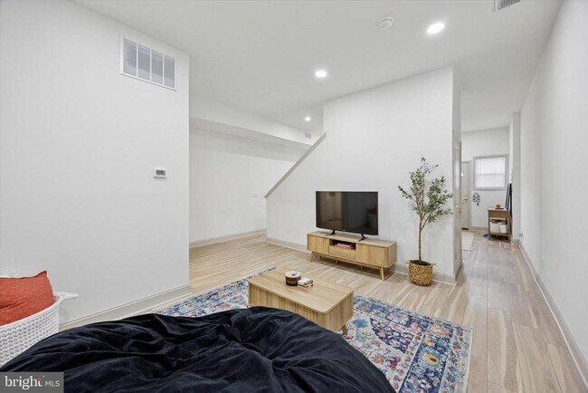 Foto del edificio - 415 N Haddon Ave