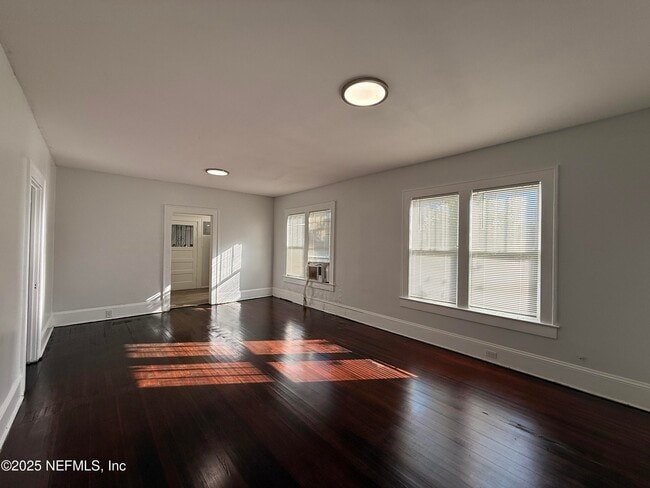 Building Photo - 1268 Kennard St