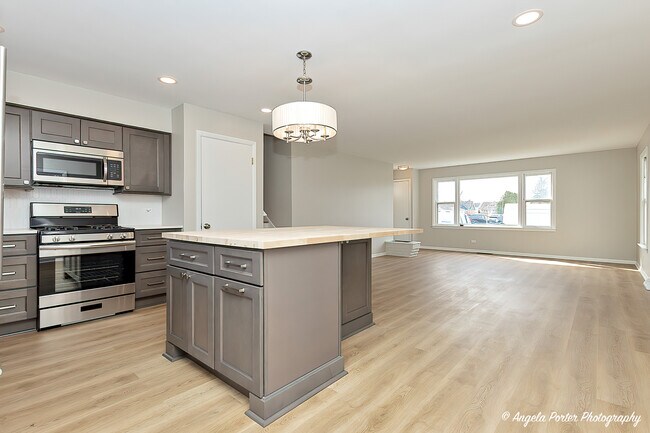 Cocina - 410 W Mueller St