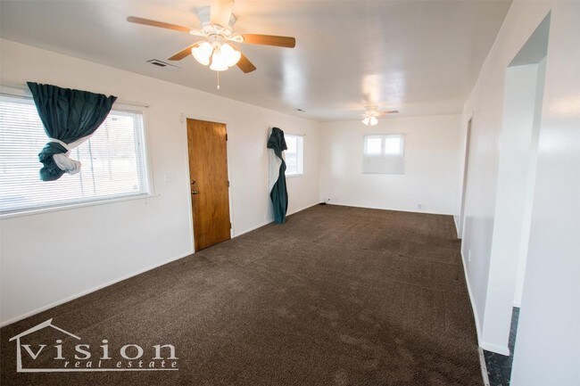 Building Photo - 142 N 900 W