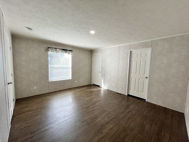 Building Photo - 3701 2nd St