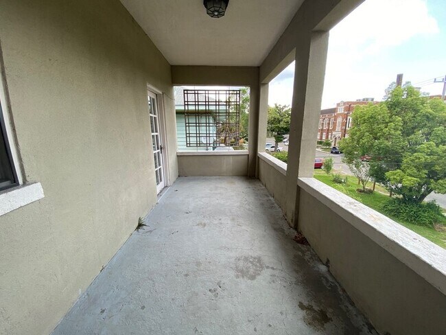 Building Photo - 2527 Forbes St