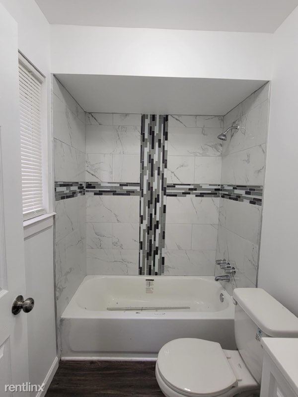 Foto del edificio - 4 br, 2 bath House - 17600 Greenfield Rd