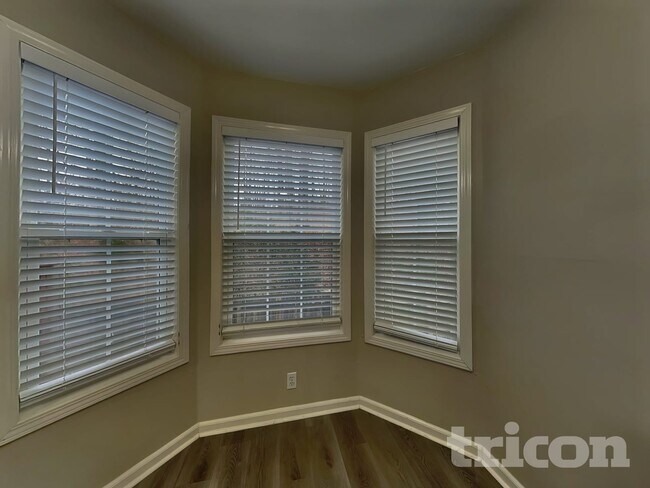 Foto del edificio - 155 Braxton Ln E