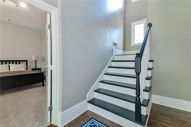 Foto del edificio - 745 Fountainhead Ln NE